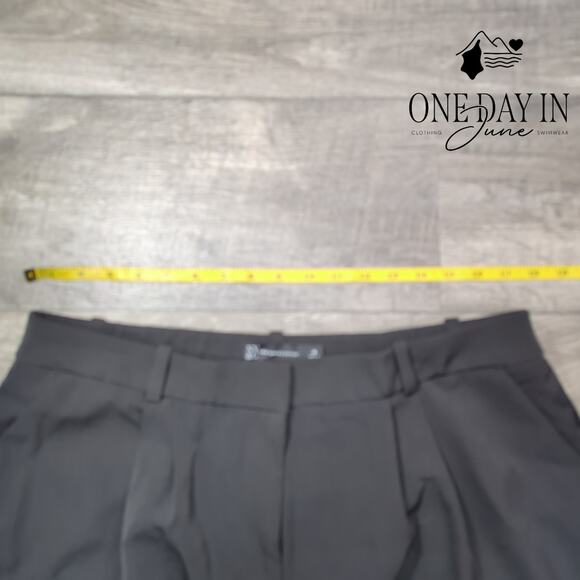 New York & Company Plus Size STraight Leg Dress Pants Size 18 - Picture 3 of 6